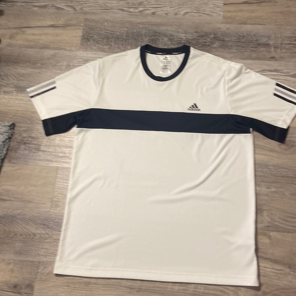 Adidas Tee Shirt NWOT - Picture 1 of 7